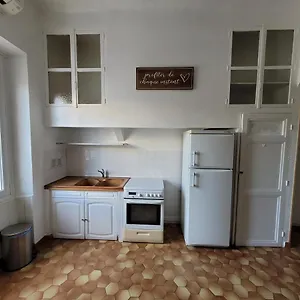 Adorable Maison En Plein Cœur Du Village. Villa